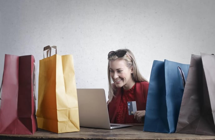 6 Reasons Customers Still Want Online AND Offline